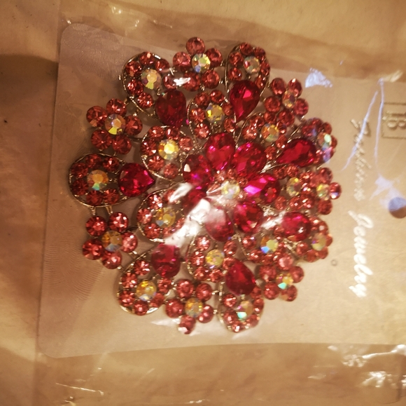 Broch - Picture 6 of 6